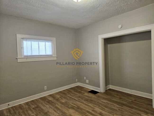 Building Photo - 3709-3711 Brookside Pkwy S Dr