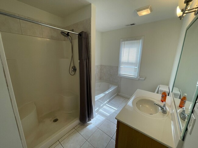 Building Photo - Bright and Welcoming 2-Story Retreat, Steps From the Ocean!