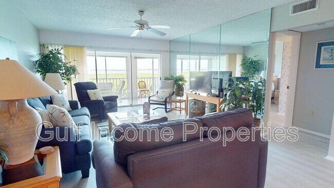 Building Photo - 1141 Edgewater Cir