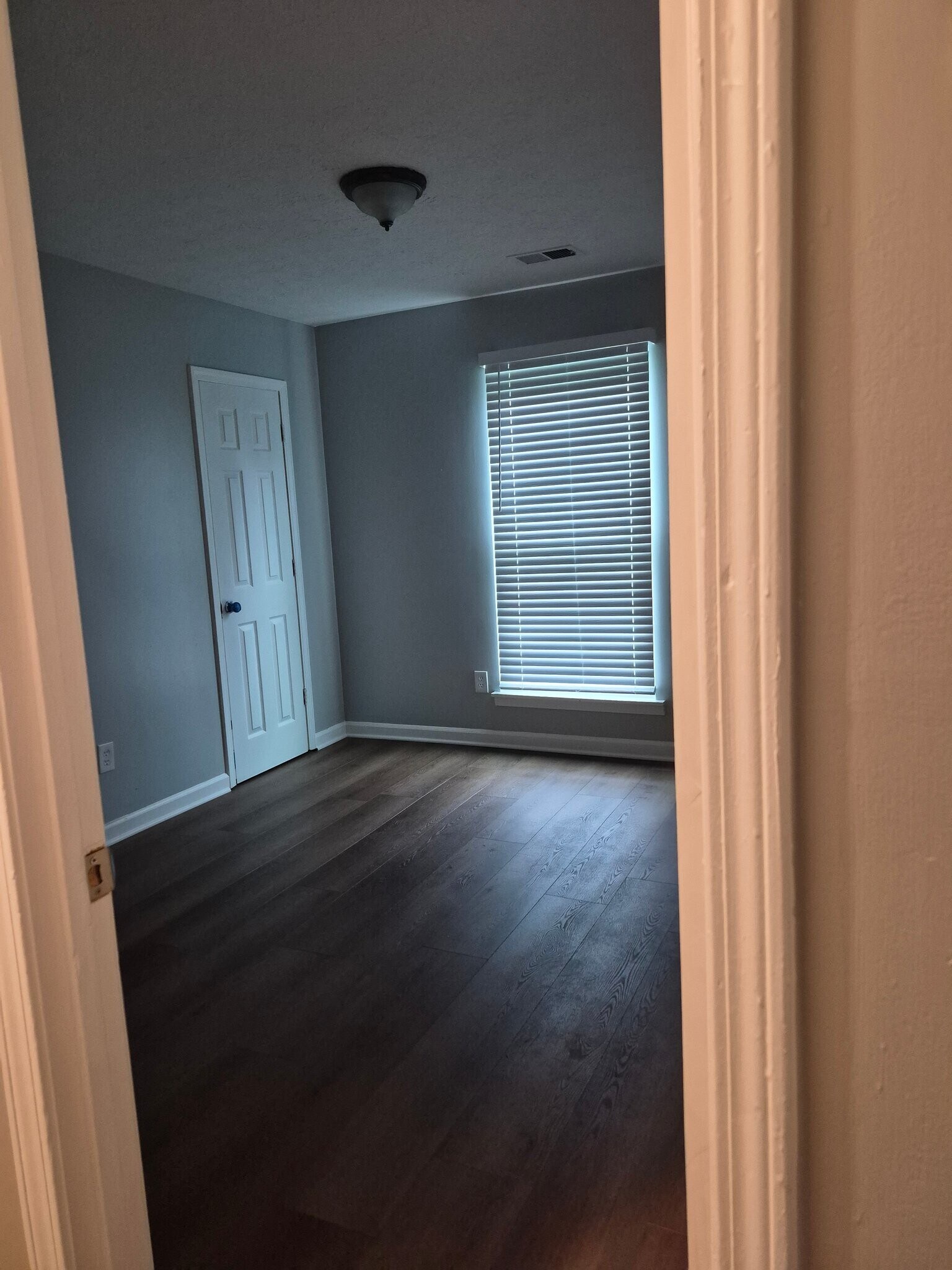 Building Photo - 7043 Hania Dr