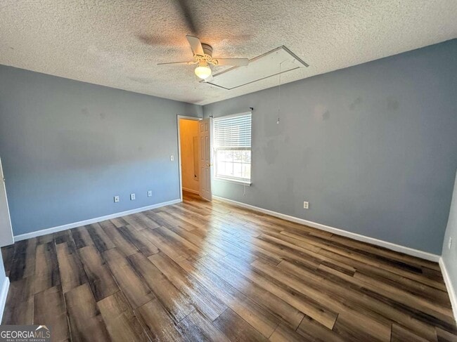 Building Photo - 107 Cypress Bend