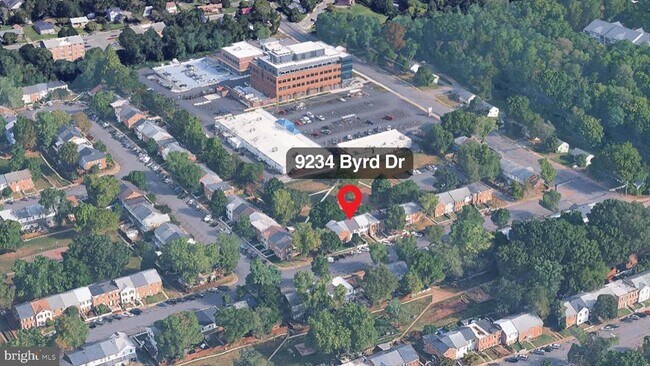 Building Photo - 9234 Byrd Dr