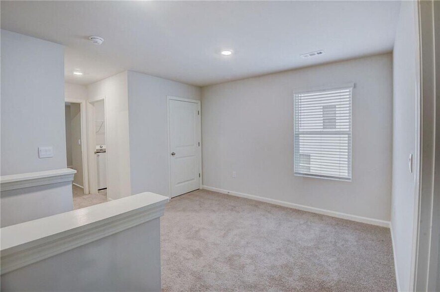 Building Photo - 88 Shadwood Pl