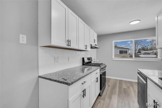 Building Photo - Beautifully remodeled ranch home