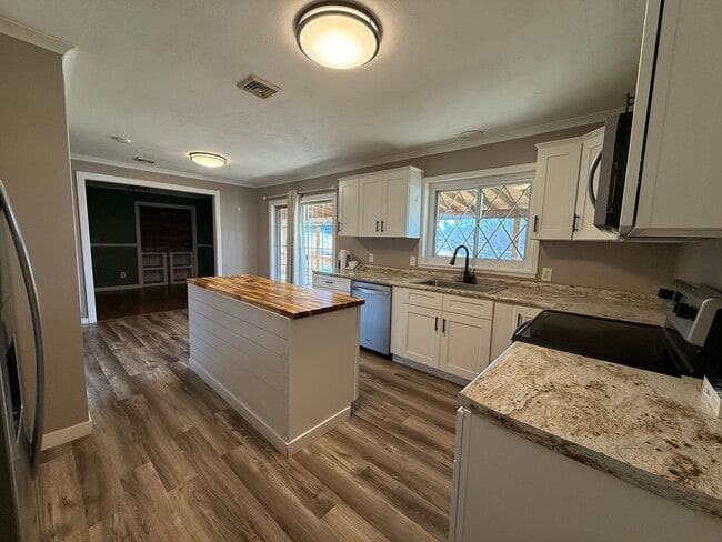 Building Photo - 2 Bedroom 1.5 Bath Home in Greeneville, TN