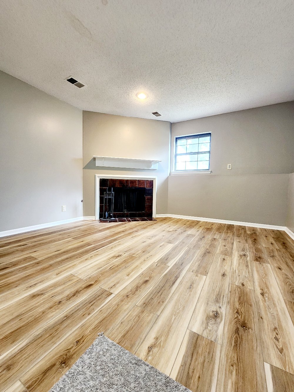 Den/family room - 9721 W 83rd Ter
