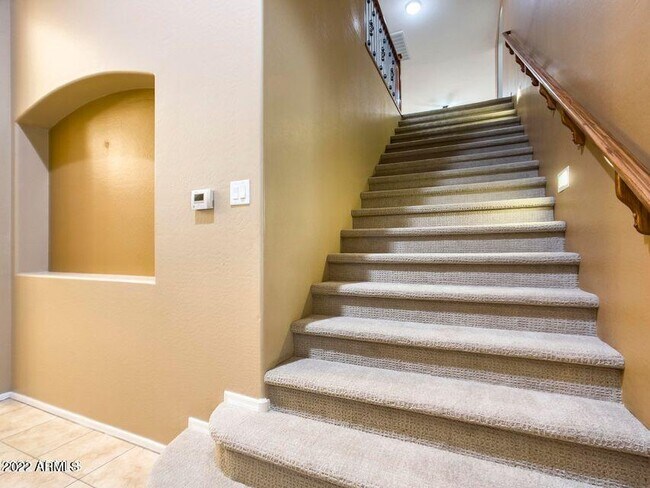 Building Photo - 2406 W Sienna Bouquet Pl