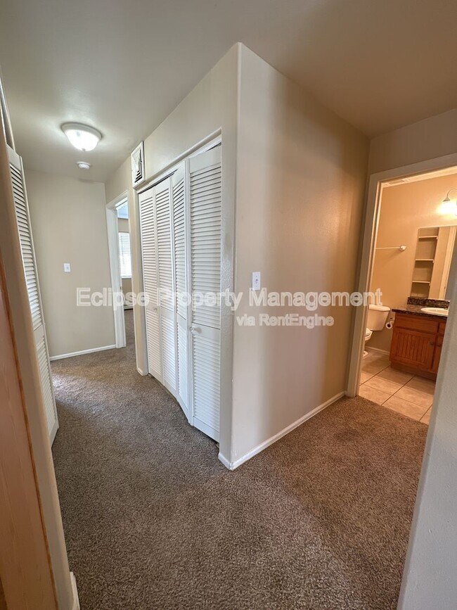 Building Photo - 488 Coronado Ct