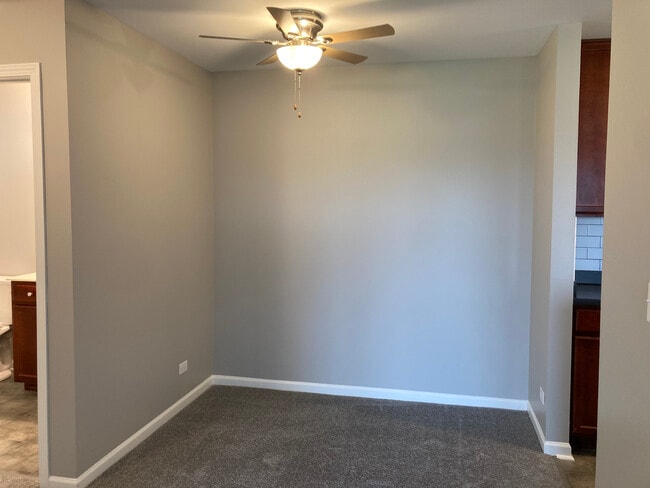 Building Photo - 208 Glengarry Dr