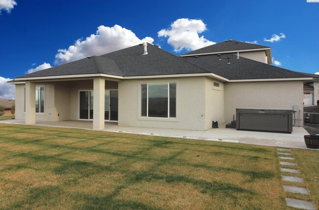 Building Photo - 4 Bed/3 Bath Home - Panoramic Views of the...