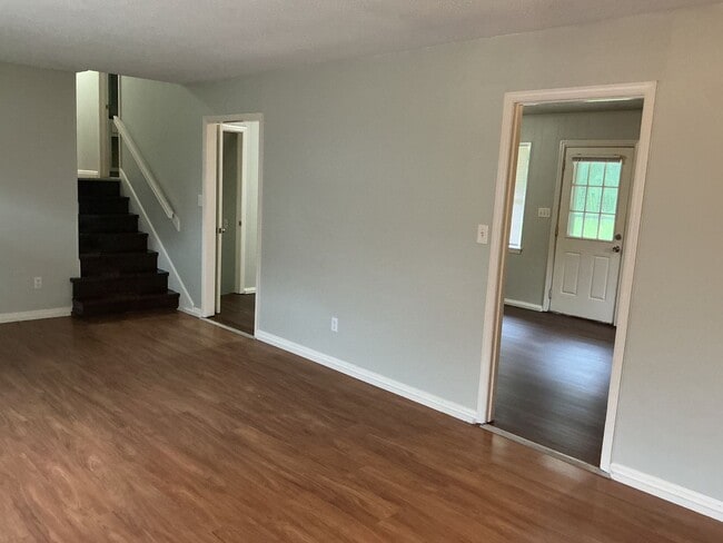 Building Photo - NOW AVAILABLE!  COME SEE ME!! CLAIM ME FIR...