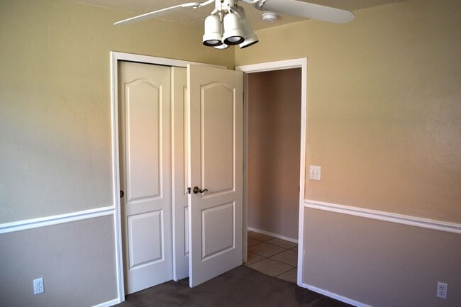 Building Photo - 2112 Calle Sabo