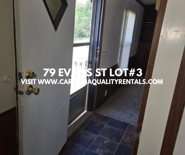 Building Photo - 3 bedroom 2 bath singlewide