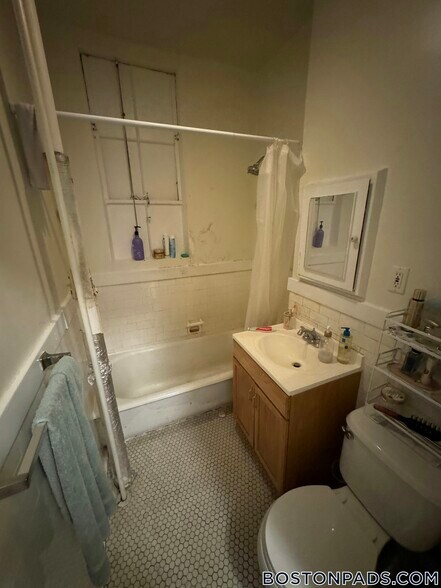 Building Photo - 17-19 Washington St.