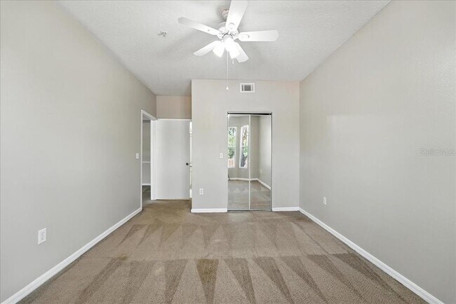 Building Photo - 5572 Metrowest Blvd