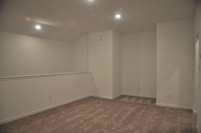 Building Photo - 32327 Melbrooke Dr