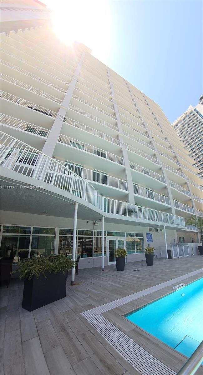 Building Photo - 1250 S Miami Ave