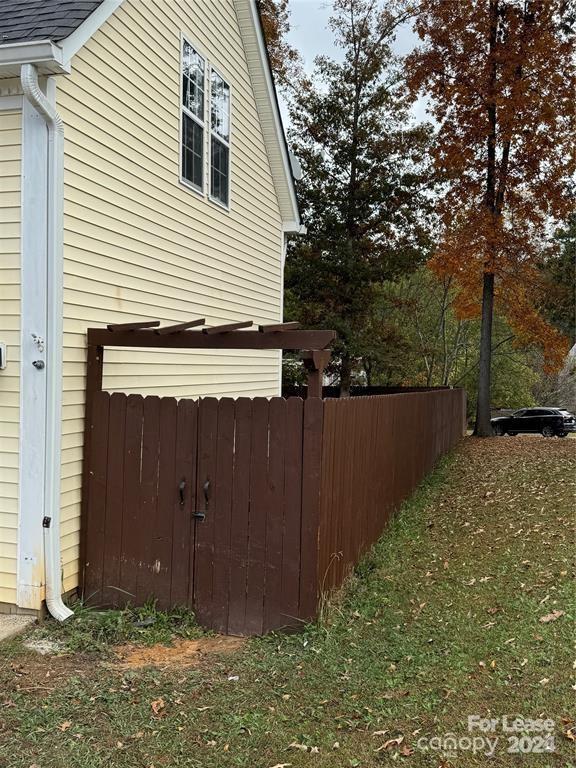 Building Photo - 5304 Starflower Dr