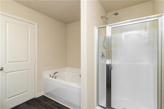 Building Photo - 816 Walnut Creek Cir