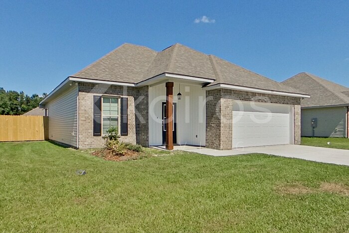 Building Photo - 105 Hendrix Rd