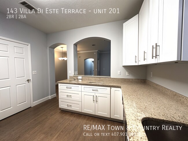 Building Photo - 143 Villa Di Este Terrace