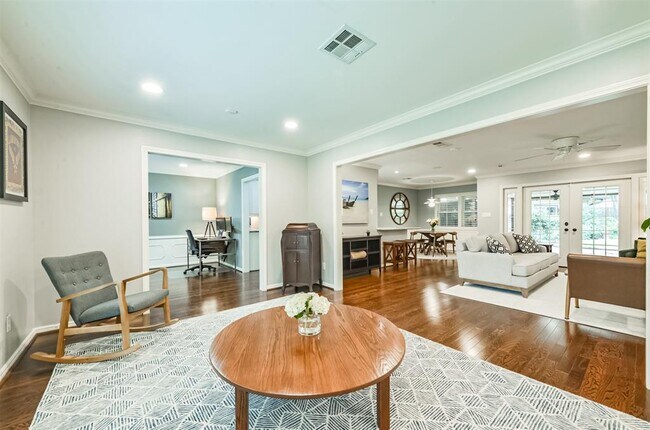 Building Photo - 5006 Shady Nook Ct