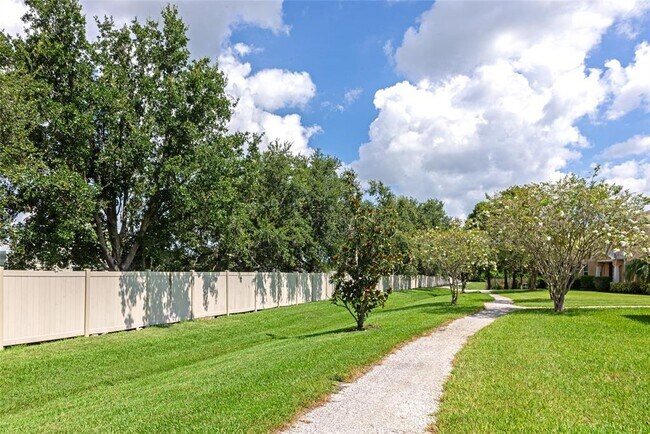 Building Photo - 11415 52nd Ct E