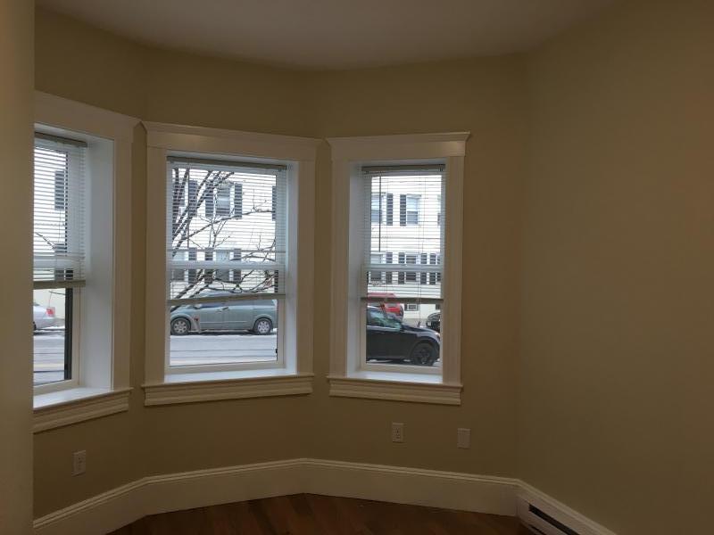 Building Photo - 884 Huntington Ave