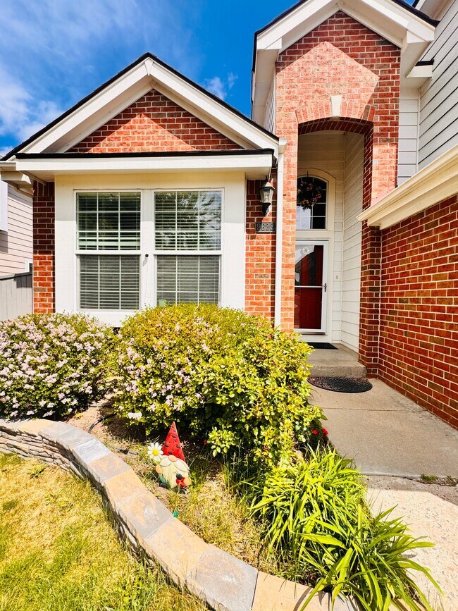 Building Photo - 9633 E Caley Cir