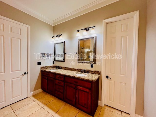 Building Photo - 784 New Home Loop