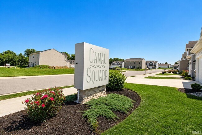 Building Photo - 3561 Canal Square Dr