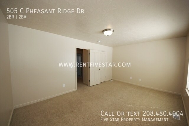 Building Photo - 505 C Pheasant Ridge Dr