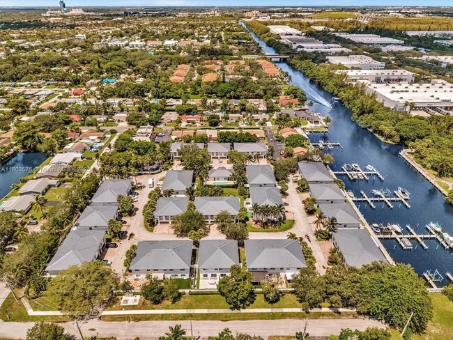 Building Photo - 2727 Treasure Cove Cir