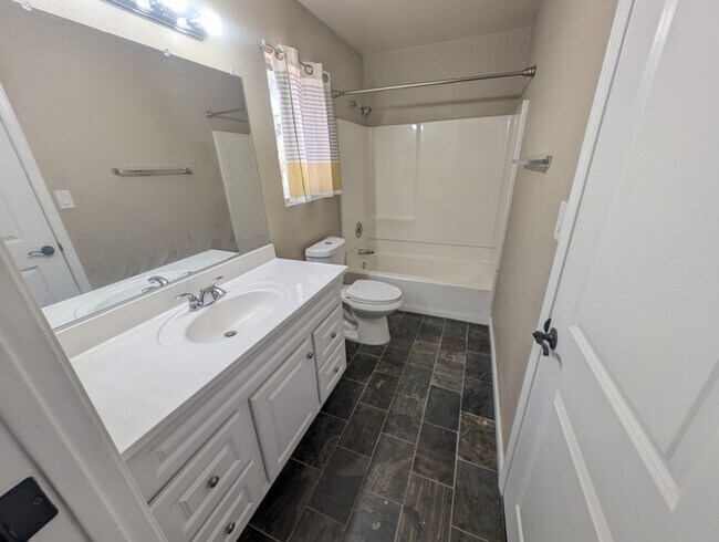 Building Photo - 9509 Lazy River Dr