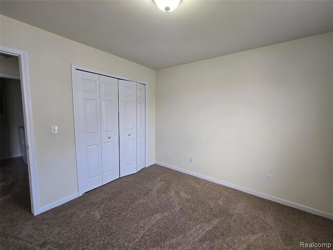 Building Photo - 27640 Hidden Oaks Dr