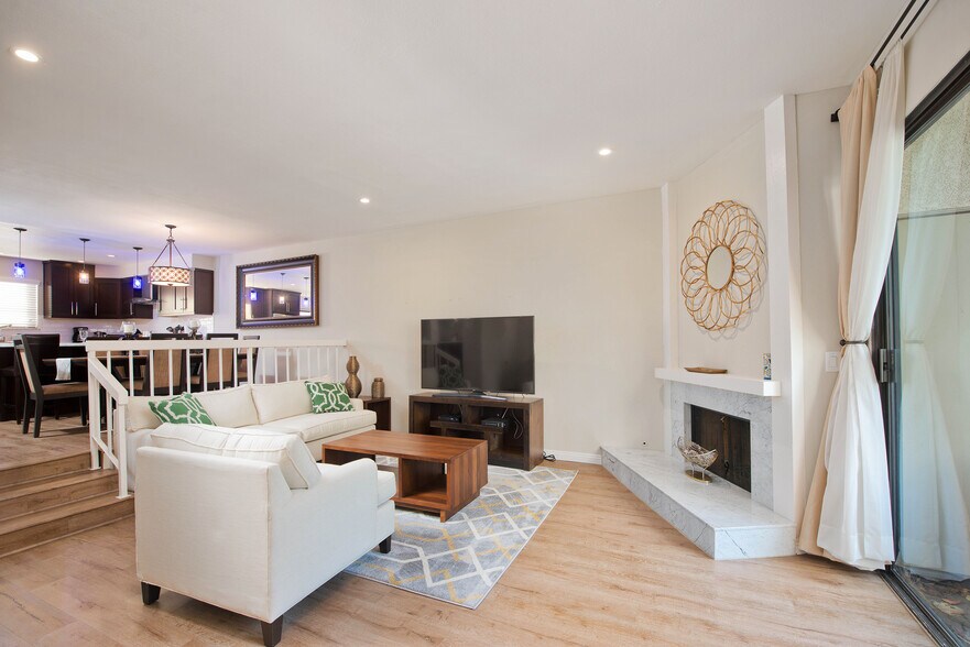 Building Photo - 21820 Marylee St