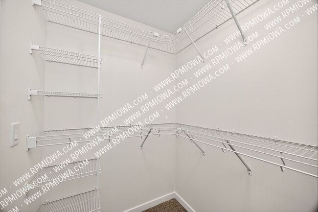 Building Photo - 318 SW 16th St