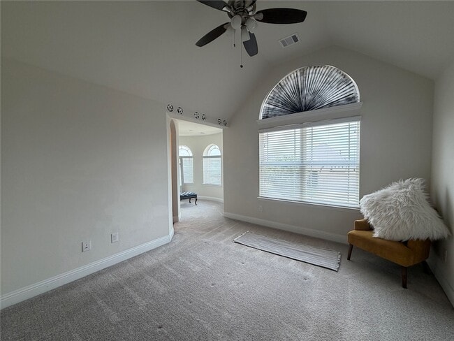 Building Photo - 9840 El Colina Dr
