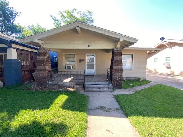 Building Photo - 1632 Birch St
