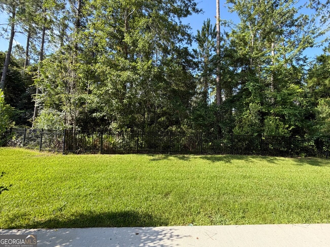 Building Photo - 206 Boatsman Way