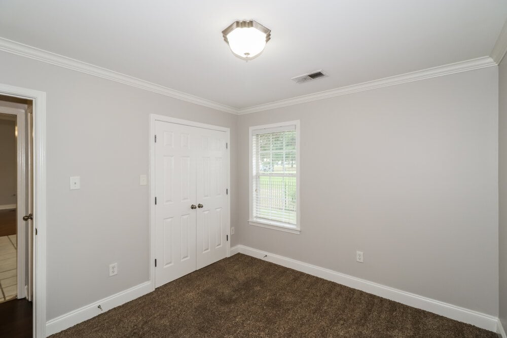 Building Photo - 7633 Meadow Ridge Ln