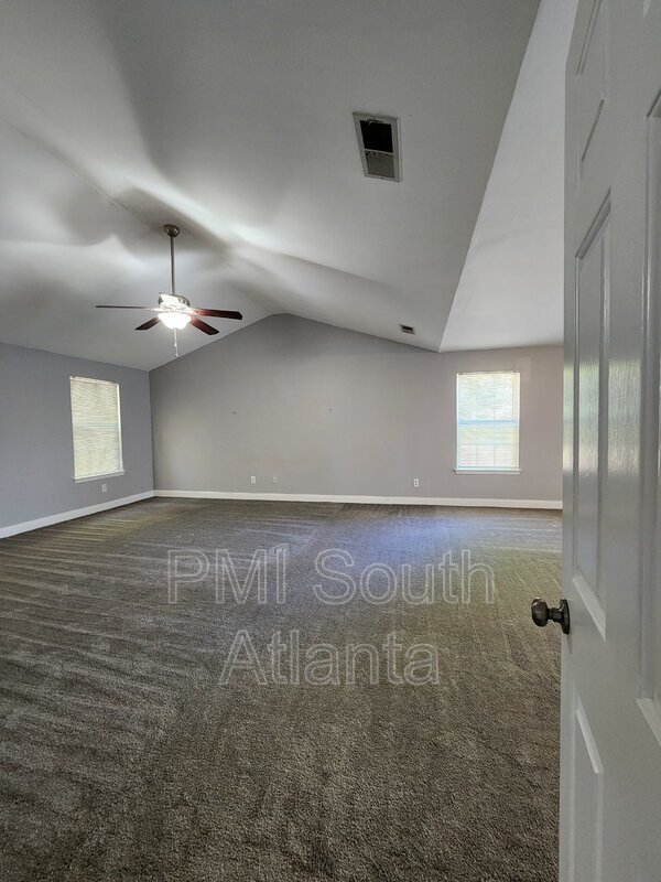 Building Photo - 2085 Winding Crossing Trail