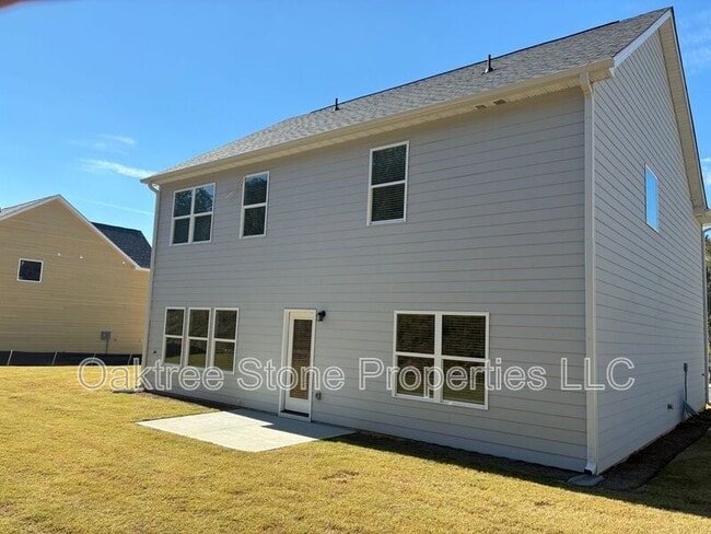 Building Photo - 3378 Skyland Dr