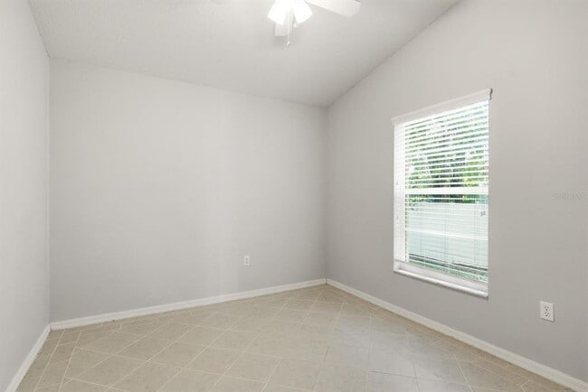 Building Photo - 406 S Bayview Blvd