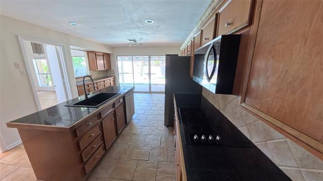 Building Photo - 7215 Cutter Mill Dr