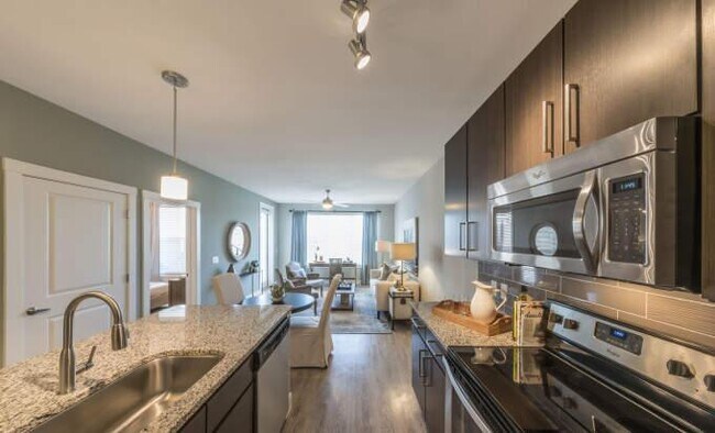 Building Photo - 2 bedroom in Dallas TX 75238