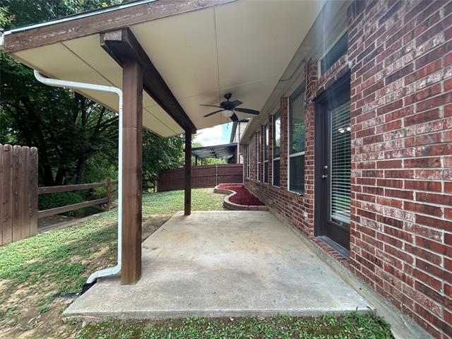 Building Photo - 4215 Glen Garden Dr