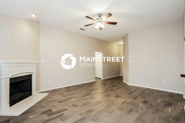 Building Photo - 3 Bedroom Pet-Friendly Home in Burleson, TX with Main Street Renewal