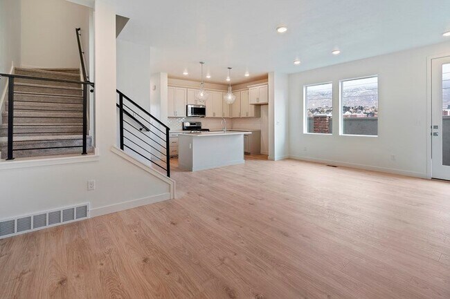 Building Photo - 4814 Washoe Ct