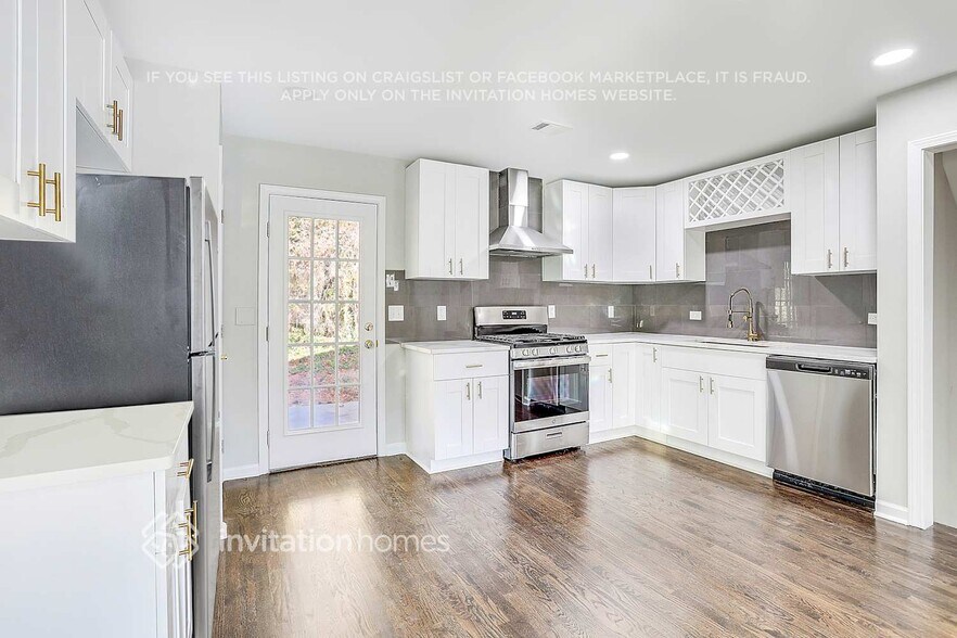 Building Photo - 3112 Del Monico Dr